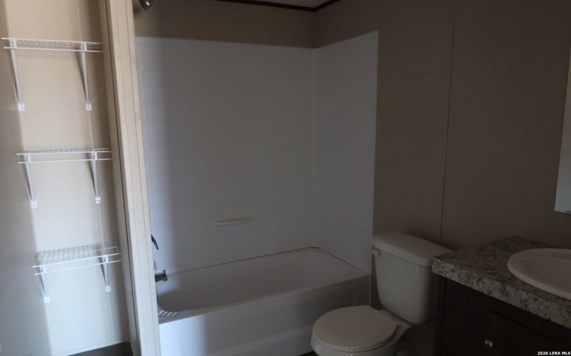 146 Frio Estates Dr, Moore, TX 78057, 4 Habitaciones Habitaciones , ,2 BañosBaños,Residential,En Venta,146 Frio Estates Dr,0,1937796