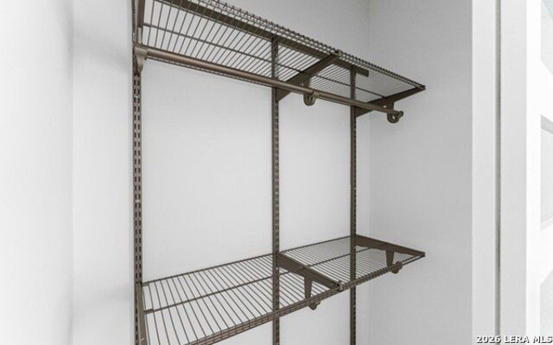 316 Toledo St, San Antonio, TX 78203, ,Residential Multi Family,En Venta,316 Toledo St,0,1937892