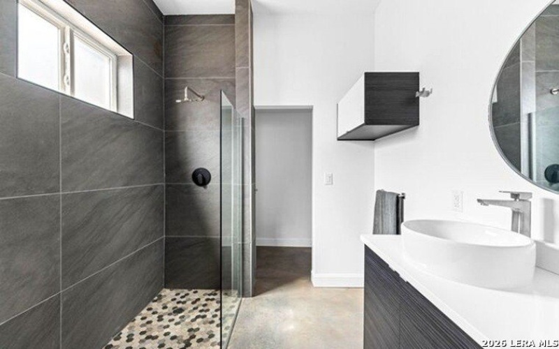 316 Toledo St, San Antonio, TX 78203, ,Residential Multi Family,En Venta,316 Toledo St,0,1937892