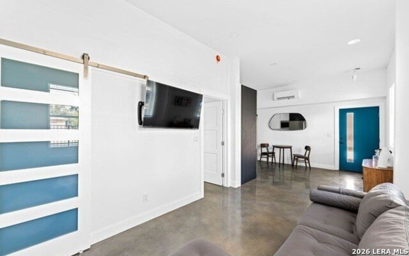 316 Toledo St, San Antonio, TX 78203, ,Residential Multi Family,En Venta,316 Toledo St,0,1937892