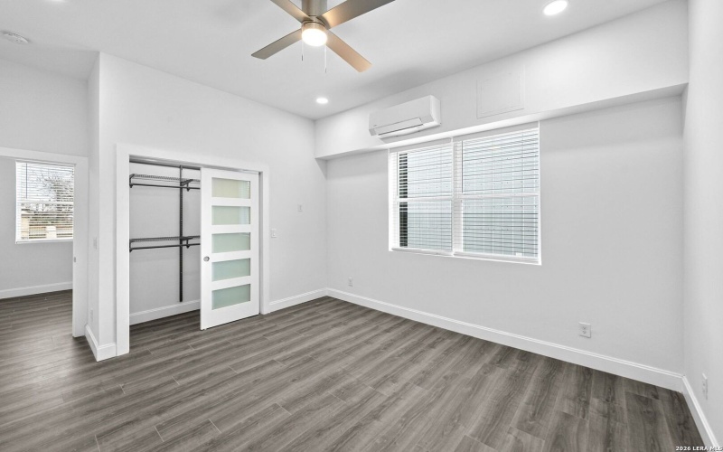 316 Toledo St, San Antonio, TX 78203, ,Residential Multi Family,En Venta,316 Toledo St,0,1937892