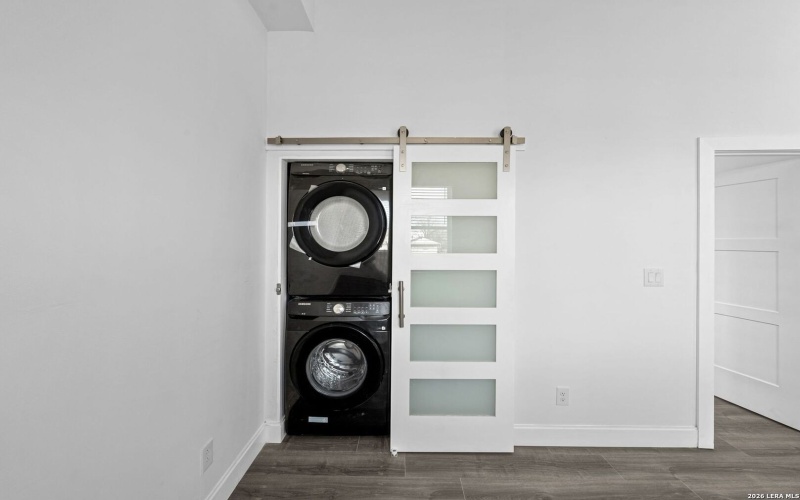 316 Toledo St, San Antonio, TX 78203, ,Residential Multi Family,En Venta,316 Toledo St,0,1937892