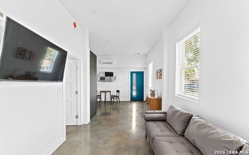 316 Toledo St, San Antonio, TX 78203, ,Residential Multi Family,En Venta,316 Toledo St,0,1937892