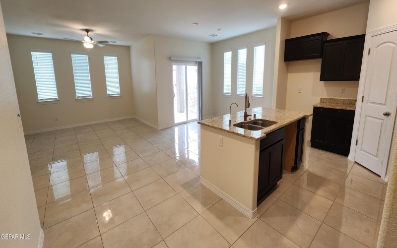 12882 Carefree Avenue, El Paso, TX 79928, 4 Bedrooms Bedrooms, ,1 BathroomBathrooms,Residential,For Sale,12882 Carefree Avenue,0,937464