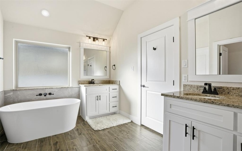 9017 Valley Oak Court, Springtown, TX 76082, 4 Habitaciones Habitaciones , ,2 BañosBaños,Residential,En Venta,9017 Valley Oak Court,0,21164246