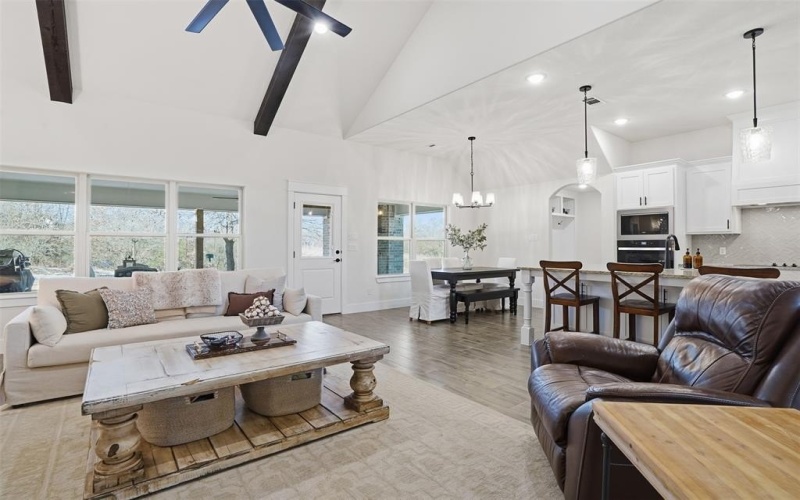 9017 Valley Oak Court, Springtown, TX 76082, 4 Habitaciones Habitaciones , ,2 BañosBaños,Residential,En Venta,9017 Valley Oak Court,0,21164246