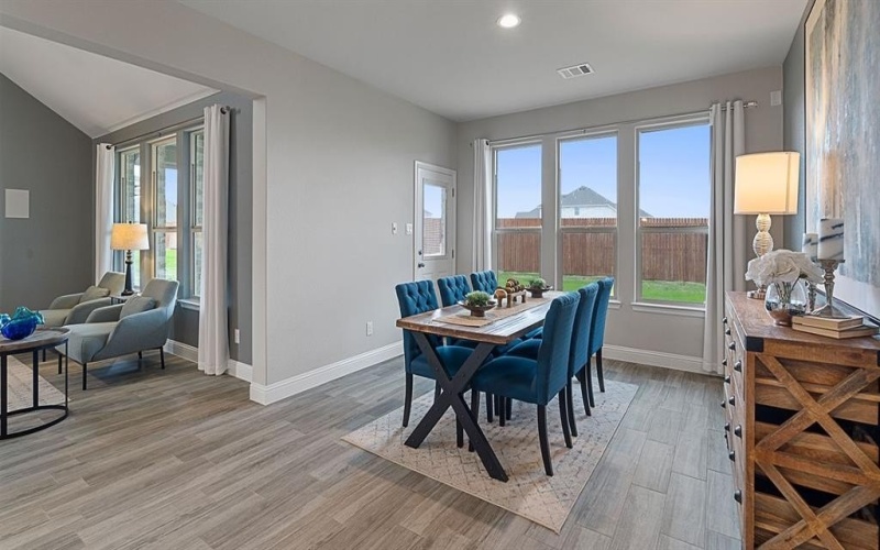 10385 SUNSET SHORE Drive, Grand Prairie, TX 76065, 5 Habitaciones Habitaciones , ,5 BañosBaños,Residential,En Venta,10385 SUNSET SHORE Drive,0,21166708