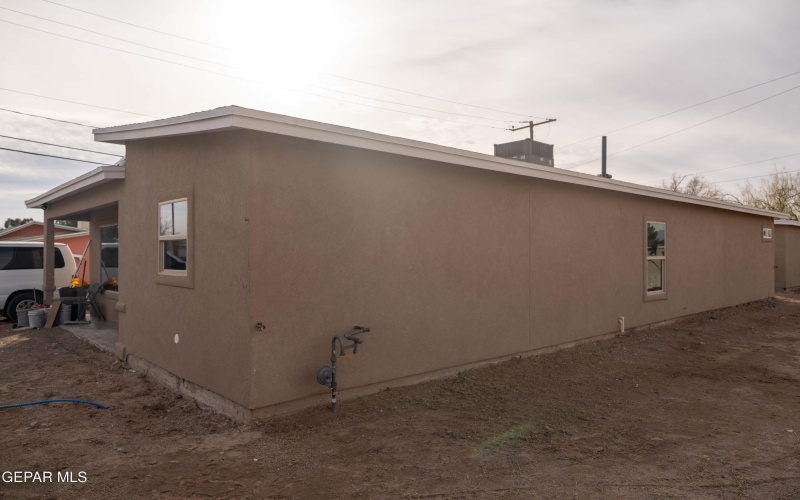 401 Cinecue Way, El Paso, TX 79907, 5 Bedrooms Bedrooms, ,3 BathroomsBathrooms,Residential Multi Family,For Sale,401 Cinecue Way,0,937489