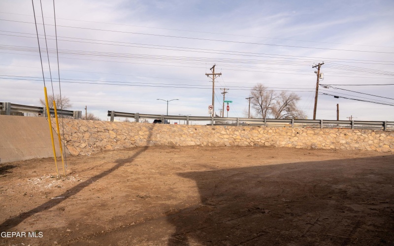 401 Cinecue Way, El Paso, TX 79907, 5 Bedrooms Bedrooms, ,3 BathroomsBathrooms,Residential Multi Family,For Sale,401 Cinecue Way,0,937489