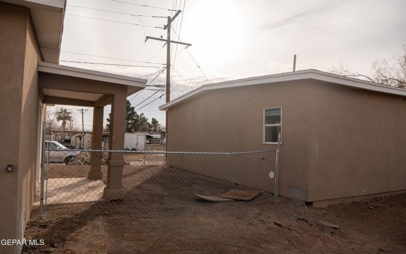 401 Cinecue Way, El Paso, TX 79907, 5 Bedrooms Bedrooms, ,3 BathroomsBathrooms,Residential Multi Family,For Sale,401 Cinecue Way,0,937489