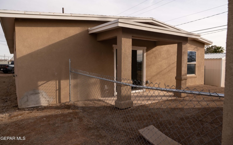 401 Cinecue Way, El Paso, TX 79907, 5 Bedrooms Bedrooms, ,3 BathroomsBathrooms,Residential Multi Family,For Sale,401 Cinecue Way,0,937489