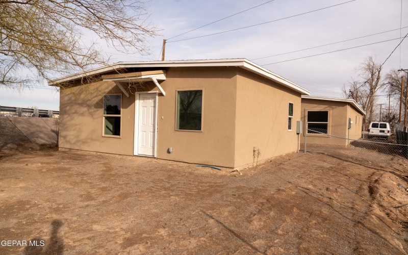 401 Cinecue Way, El Paso, TX 79907, 5 Bedrooms Bedrooms, ,3 BathroomsBathrooms,Residential Multi Family,For Sale,401 Cinecue Way,0,937489