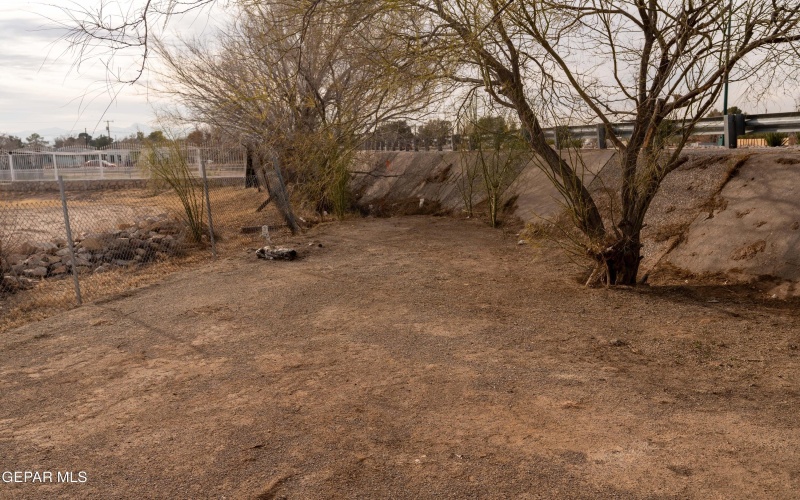 401 Cinecue Way, El Paso, TX 79907, 5 Bedrooms Bedrooms, ,3 BathroomsBathrooms,Residential Multi Family,For Sale,401 Cinecue Way,0,937489