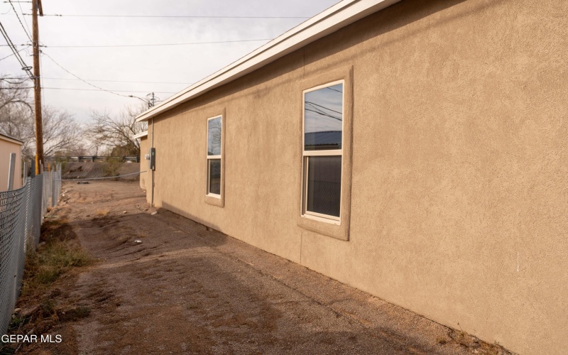 401 Cinecue Way, El Paso, TX 79907, 5 Bedrooms Bedrooms, ,3 BathroomsBathrooms,Residential Multi Family,For Sale,401 Cinecue Way,0,937489