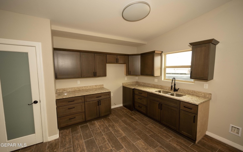 401 Cinecue Way, El Paso, TX 79907, 5 Bedrooms Bedrooms, ,3 BathroomsBathrooms,Residential Multi Family,For Sale,401 Cinecue Way,0,937489