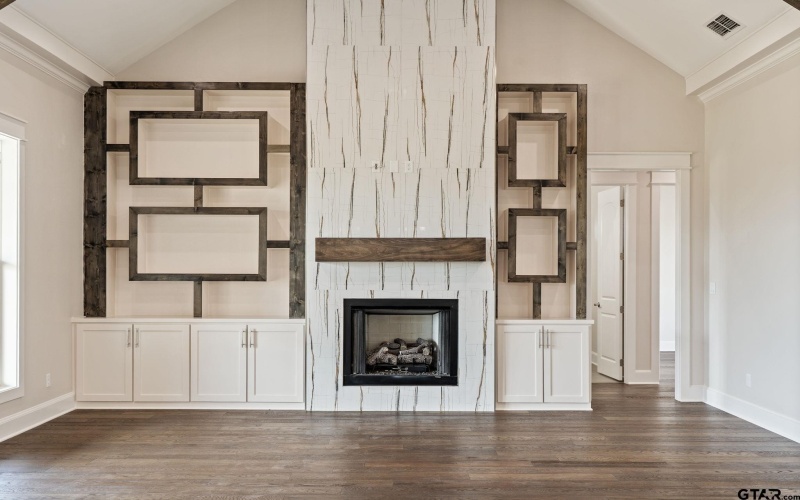 21604 Woodring Road, Bullard, TX 75757, 5 Bedrooms Bedrooms, ,3 BathroomsBathrooms,Residential,For Sale,21604 Woodring Road,0,26001451