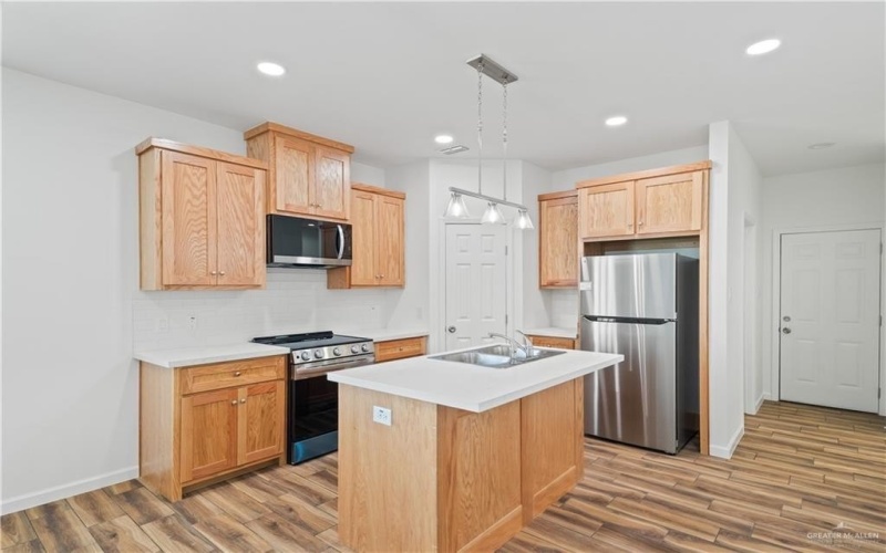 2105 E Viviana Street unit: 1 #1, Edinburg, TX 78542, 2 Habitaciones Habitaciones , ,2 BañosBaños,Residential,En Venta,2105 E Viviana Street unit: 1,0,493711