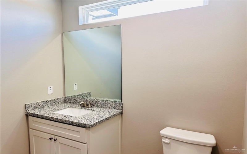 2400 E San Andrea Street unit: 3 #3, Edinburg, TX 78542, 3 Habitaciones Habitaciones , ,2 BañosBaños,Residential,En Venta,2400 E San Andrea Street unit: 3,0,493712