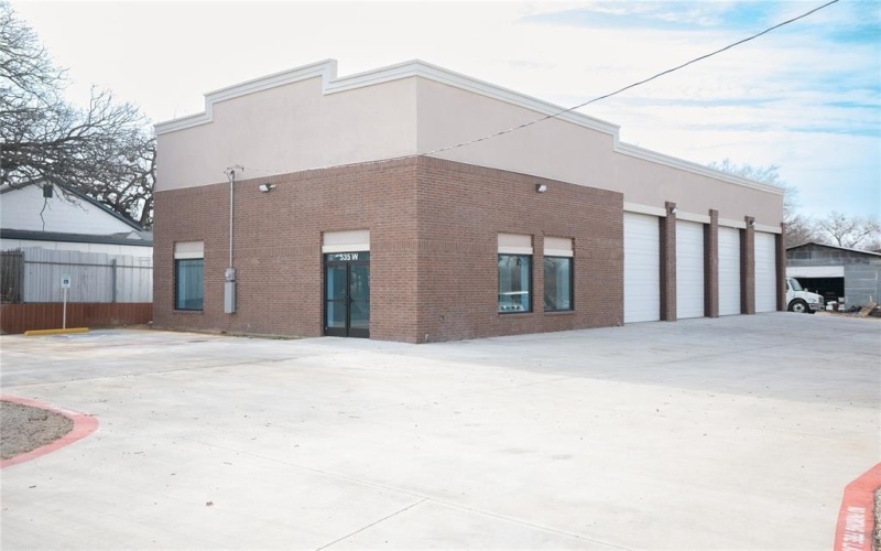 535 W Kennedale Parkway, Kennedale, TX 76060, ,Commercial Sale,For Sale,535 W Kennedale Parkway,0,21167473