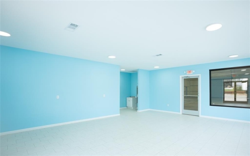 535 W Kennedale Parkway, Kennedale, TX 76060, ,Commercial Sale,For Sale,535 W Kennedale Parkway,0,21167473