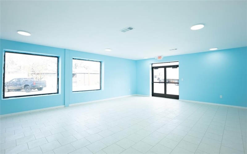 535 W Kennedale Parkway, Kennedale, TX 76060, ,Commercial Sale,For Sale,535 W Kennedale Parkway,0,21167473