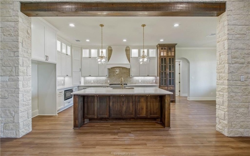 4833 White Ash Court, College Station, TX 77845, 5 Bedrooms Bedrooms, ,5 BathroomsBathrooms,Residential,For Sale,4833 White Ash Court,0,26001339