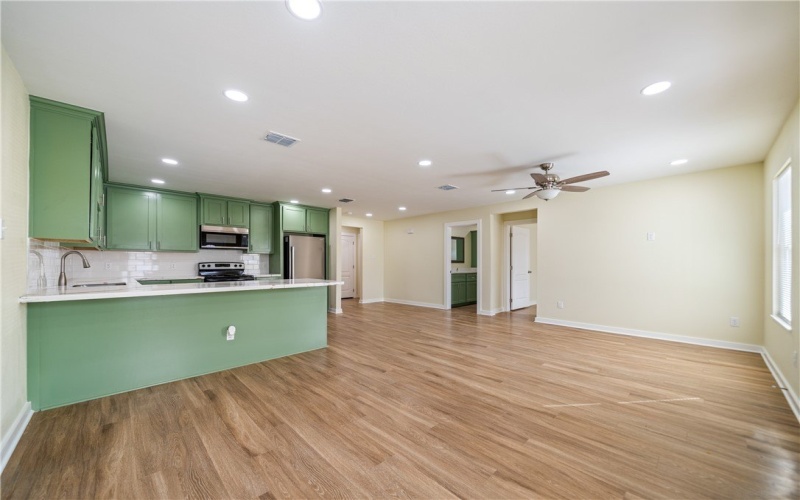 923 Craig Street, Corpus Christi, TX 78404, 6 Bedrooms Bedrooms, ,5 BathroomsBathrooms,Residential Multi Family,For Sale,923 Craig Street,0,470951