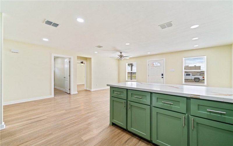 923 Craig Street, Corpus Christi, TX 78404, 6 Bedrooms Bedrooms, ,5 BathroomsBathrooms,Residential Multi Family,For Sale,923 Craig Street,0,470951