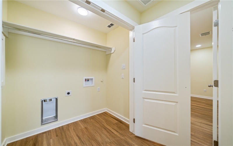 923 Craig Street, Corpus Christi, TX 78404, 6 Bedrooms Bedrooms, ,5 BathroomsBathrooms,Residential Multi Family,For Sale,923 Craig Street,0,470951