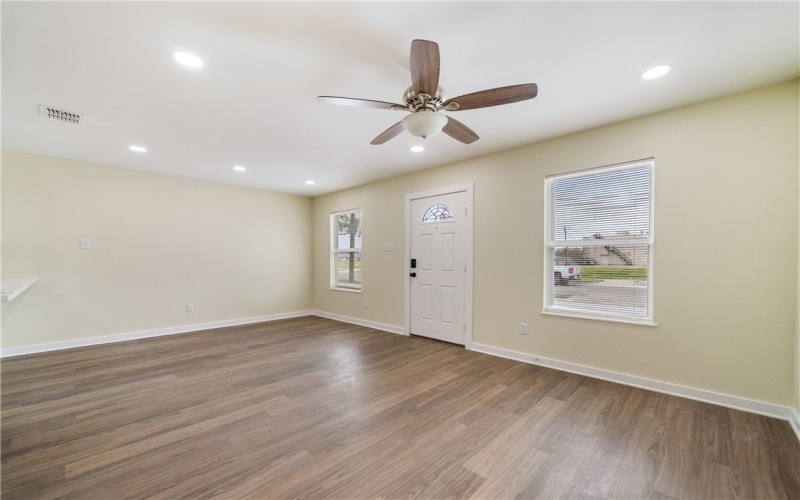 923 Craig Street, Corpus Christi, TX 78404, 6 Bedrooms Bedrooms, ,5 BathroomsBathrooms,Residential Multi Family,For Sale,923 Craig Street,0,470951