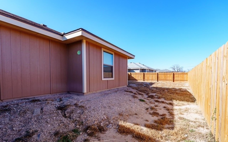 101 San Juan, Del Rio, TX 78840, 3 Bedrooms Bedrooms, ,2 BathroomsBathrooms,Residential,For Sale,101 San Juan,0,208115