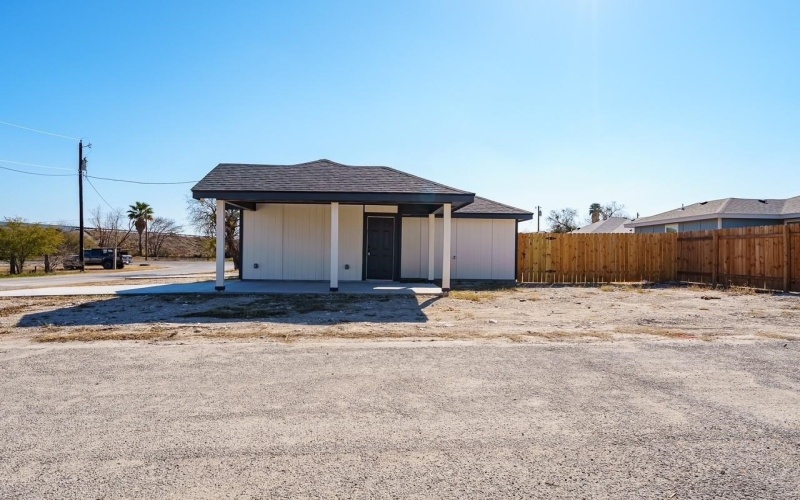 1202 Esparza, Del Rio, TX 78840, 3 Habitaciones Habitaciones , ,2 BañosBaños,Residential,En Venta,1202 Esparza,0,208117