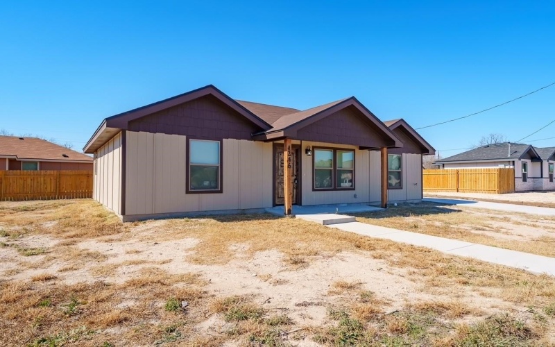 1246 Leonel Martinez, Del Rio, TX 78840, 3 Habitaciones Habitaciones , ,2 BañosBaños,Residential,En Venta,1246 Leonel Martinez,0,208118