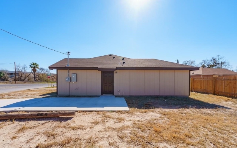 1246 Leonel Martinez, Del Rio, TX 78840, 3 Habitaciones Habitaciones , ,2 BañosBaños,Residential,En Venta,1246 Leonel Martinez,0,208118