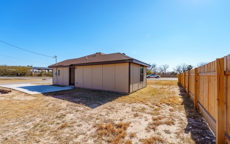 1246 Leonel Martinez, Del Rio, TX 78840, 3 Habitaciones Habitaciones , ,2 BañosBaños,Residential,En Venta,1246 Leonel Martinez,0,208118