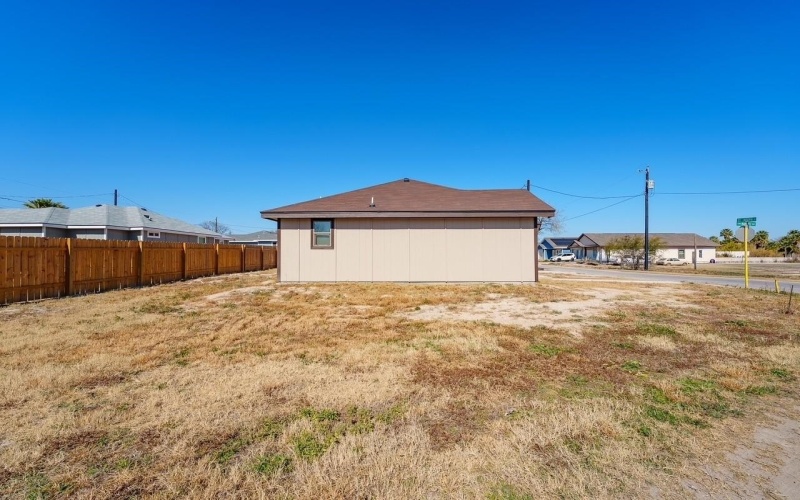 1246 Leonel Martinez, Del Rio, TX 78840, 3 Habitaciones Habitaciones , ,2 BañosBaños,Residential,En Venta,1246 Leonel Martinez,0,208118