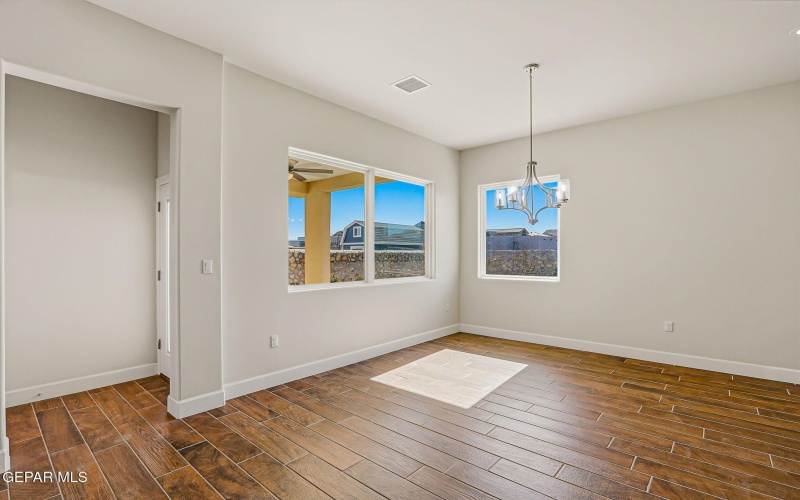 972 PELLEGRINO Avenue, El Paso, TX 79932, 5 Habitaciones Habitaciones , ,3 BañosBaños,Residential,En Venta,972 PELLEGRINO Avenue,0,937520