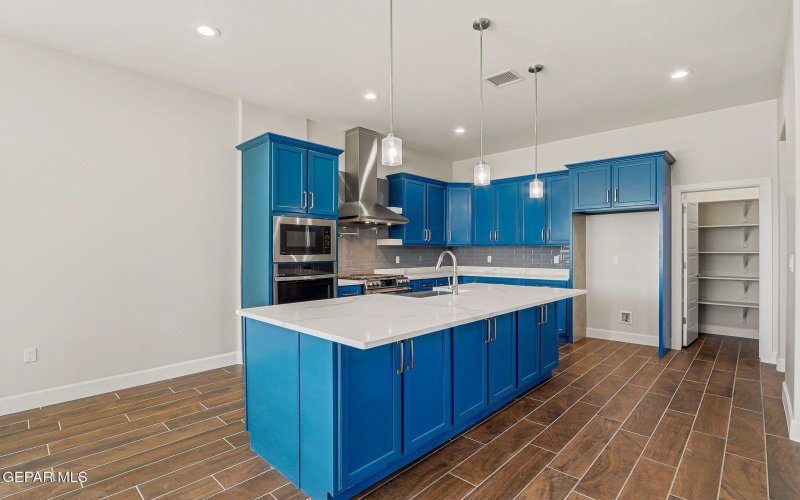 972 PELLEGRINO Avenue, El Paso, TX 79932, 5 Habitaciones Habitaciones , ,3 BañosBaños,Residential,En Venta,972 PELLEGRINO Avenue,0,937520