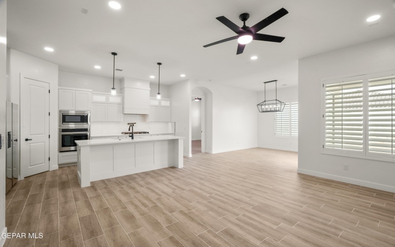 14024 Paseo Anejo Street, El Paso, TX 79928, 3 Habitaciones Habitaciones , ,2 BañosBaños,Residential,En Venta,14024 Paseo Anejo Street,0,937545