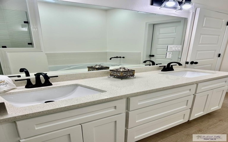 1521 STIRRUP CIR, SAN BENITO, TX 78586, 4 Bedrooms Bedrooms, ,3 BathroomsBathrooms,Residential,For Sale,1521 STIRRUP CIR,0,29762507