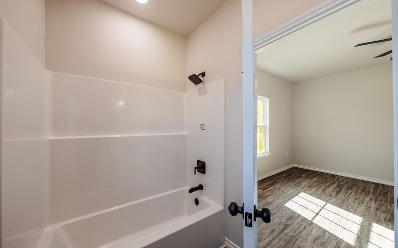 106 N Paul St., Gladewater, TX 75647, 3 Habitaciones Habitaciones , ,2 BañosBaños,Residential,En Venta,106 N Paul St.,0,20260706