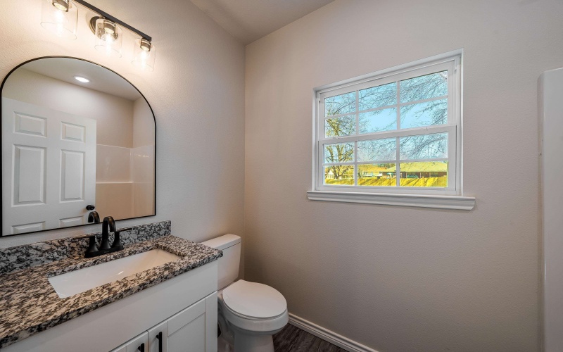 106 N Paul St., Gladewater, TX 75647, 3 Habitaciones Habitaciones , ,2 BañosBaños,Residential,En Venta,106 N Paul St.,0,20260706