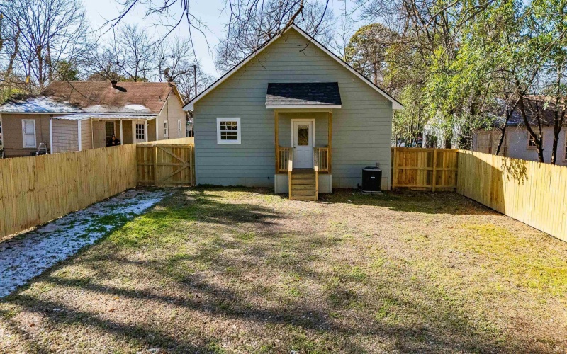 106 N Paul St., Gladewater, TX 75647, 3 Habitaciones Habitaciones , ,2 BañosBaños,Residential,En Venta,106 N Paul St.,0,20260706