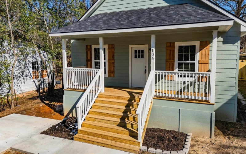 106 N Paul St., Gladewater, TX 75647, 3 Habitaciones Habitaciones , ,2 BañosBaños,Residential,En Venta,106 N Paul St.,0,20260706