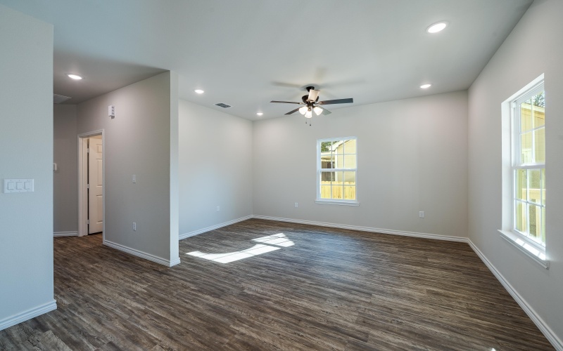 106 N Paul St., Gladewater, TX 75647, 3 Habitaciones Habitaciones , ,2 BañosBaños,Residential,En Venta,106 N Paul St.,0,20260706