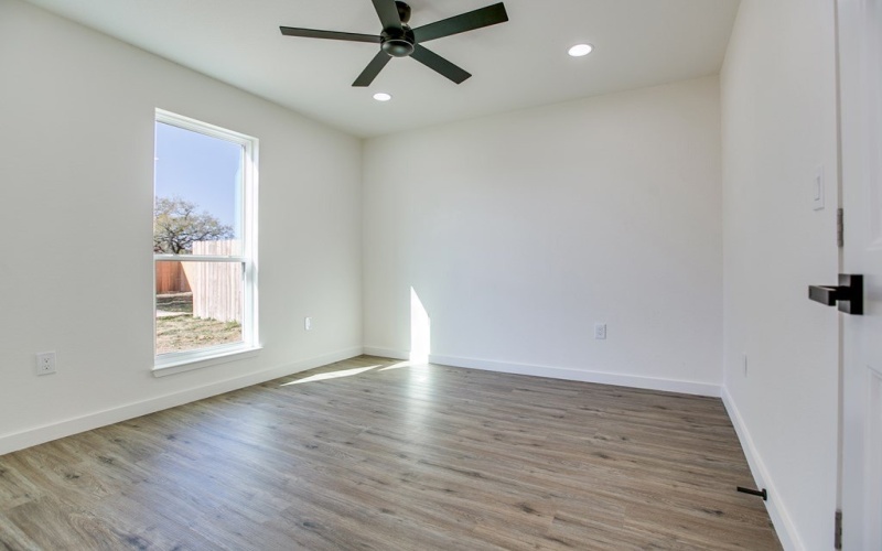 2801 Bowie St, San Angelo, TX 76901, 3 Bedrooms Bedrooms, ,2 BathroomsBathrooms,Residential,For Sale,2801 Bowie St,0,130504