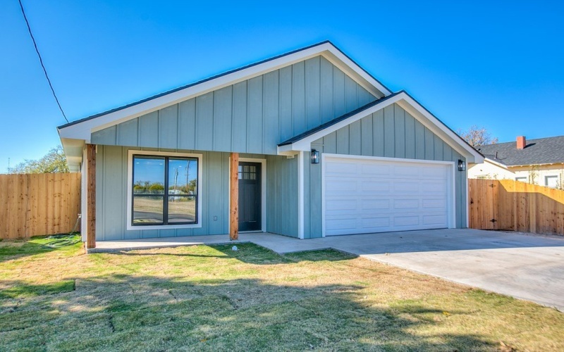 2809 Bowie St, San Angelo, TX 76901, 3 Habitaciones Habitaciones , ,2 BañosBaños,Residential,En Venta,2809 Bowie St,0,130505