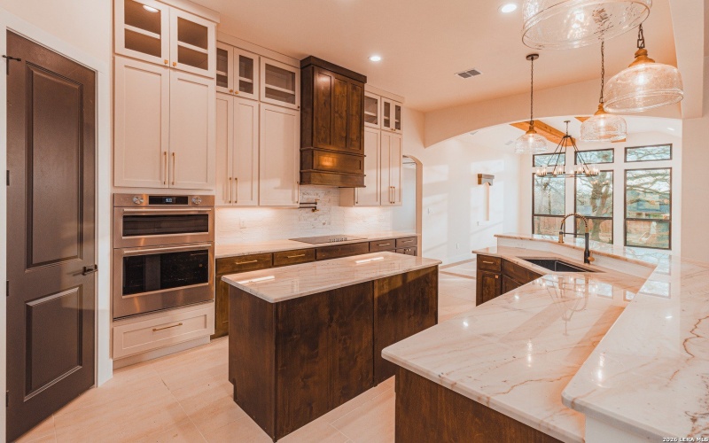 192 Bobby Lynn, Adkins, TX 78101, 4 Habitaciones Habitaciones , ,3 BañosBaños,Residential,En Venta,192 Bobby Lynn,0,1938195