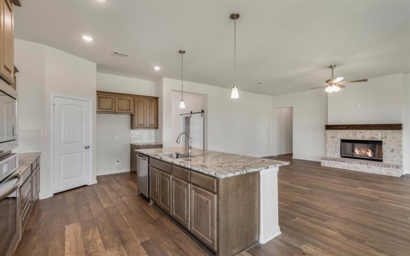 20 Zion Way, Valley View, TX 76272, 4 Bedrooms Bedrooms, ,3 BathroomsBathrooms,Residential,For Sale,20 Zion Way,20614355