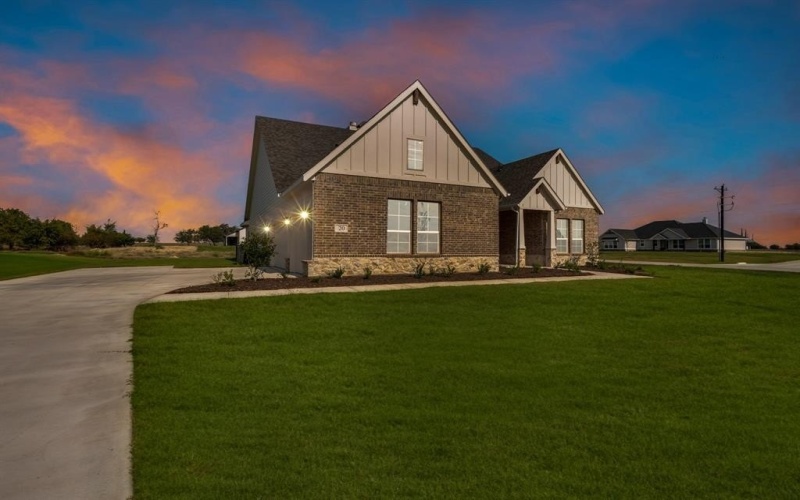 20 Zion Way, Valley View, TX 76272, 4 Bedrooms Bedrooms, ,3 BathroomsBathrooms,Residential,For Sale,20 Zion Way,20614355